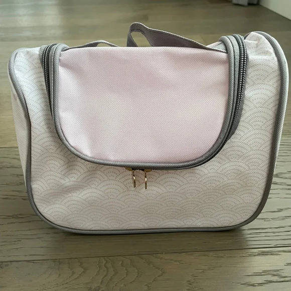 Lightweight Multi Purpose Zippered Case w Handle Pink White Gray Sz OS NWOT - Picture 13 of 13